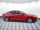 Used 2020 Ford Fusion SE image 6
