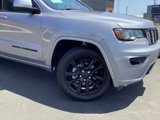 Used 2019 Jeep Grand Cherokee Altitude image 3