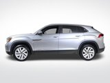 Used 2022 Volkswagen Atlas Cross Sport SE image 2