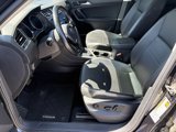 Used 2018 Volkswagen Tiguan SEL image 4