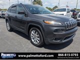 Used 2017 Jeep Cherokee Limited image 2