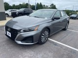 Used 2024 Nissan Altima 2.5 SV image 2