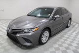 Used 2019 Toyota Camry SE image 3