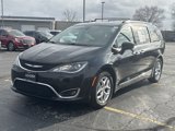 Used 2018 Chrysler Pacifica Touring-L Plus image 3