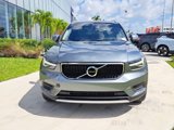 Used 2019 Volvo XC40 T5 Momentum image 2