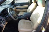 Used 2016 Ford Explorer XLT w/ Equipment Group 202A image 5