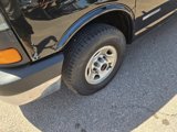 Used 2005 GMC Savana 3500 Extended image 4