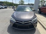 Used 2017 Toyota Camry SE image 3