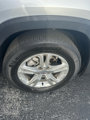 Used 2022 GMC Terrain SLE image 3