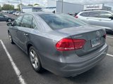 Used 2013 Volkswagen Passat TDI SE image 5