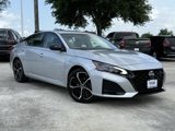 Used 2023 Nissan Altima 2.5 SR image 2