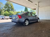 Used 2010 Volvo S40 T5 R-Design image 3