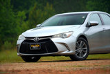 Used 2016 Toyota Camry SE image 4