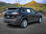 Used 2019 Jeep Cherokee Latitude w/ Cold Weather Group image 4