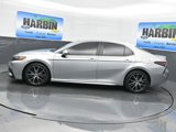 Used 2021 Toyota Camry SE image 2