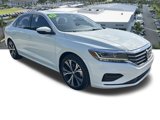 Used 2022 Volkswagen Passat 2.0T SE image 3