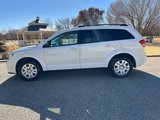 Used 2019 Dodge Journey SE image 2