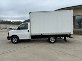 Used 2015 Chevrolet Express 3500 image 2