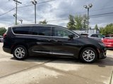 Used 2017 Chrysler Pacifica Touring-L Plus image 3