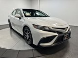 Used 2022 Toyota Camry SE image 2