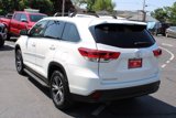 Used 2019 Toyota Highlander LE image 2