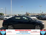 Used 2023 Nissan Versa SV image 4