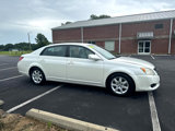 Used 2009 Toyota Avalon Limited image 2