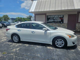 Used 2014 Nissan Altima 2.5 S w/ Sport Value Package image 2