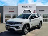 Used 2022 Jeep Compass Latitude image 2