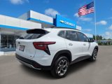 Used 2025 Chevrolet Trax LT w/ Driver Confidence Package image 4