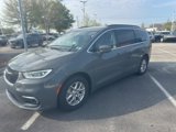 Certified 2022 Chrysler Pacifica Touring-L image 4
