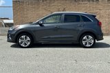 Used 2022 Kia Niro EX image 6