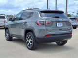 Used 2024 Jeep Compass Latitude image 5