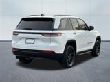 Used 2024 Jeep Grand Cherokee Altitude image 4