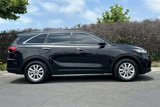 Used 2020 Kia Sorento LX image 3