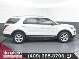 Used 2018 Ford Explorer XLT image 2