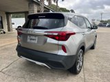 Used 2022 Kia Seltos LX image 6
