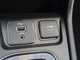 Used 2020 Jeep Cherokee Limited image 3