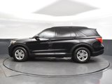 Used 2022 Ford Explorer XLT image 3