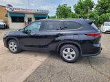 Used 2021 Toyota Highlander LE image 6