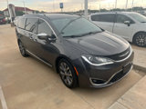 Used 2018 Chrysler Pacifica Limited w/ Tire & Wheel Group image 3