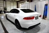 Used 2017 Jaguar XE image 4