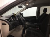Used 2018 Dodge Grand Caravan SE w/ UConnect Hands-Free Group image 3
