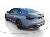 Used 2022 Volkswagen Jetta Sport image 4