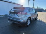 Used 2022 Ford Edge SEL w/ Convenience Package image 3