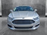Used 2016 Ford Fusion SE image 2