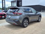 Used 2021 Nissan Rogue SV image 3