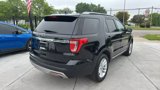 Used 2017 Ford Explorer XLT image 5
