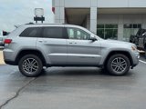 Used 2020 Jeep Grand Cherokee Limited image 2