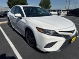 Used 2018 Toyota Camry SE image 4